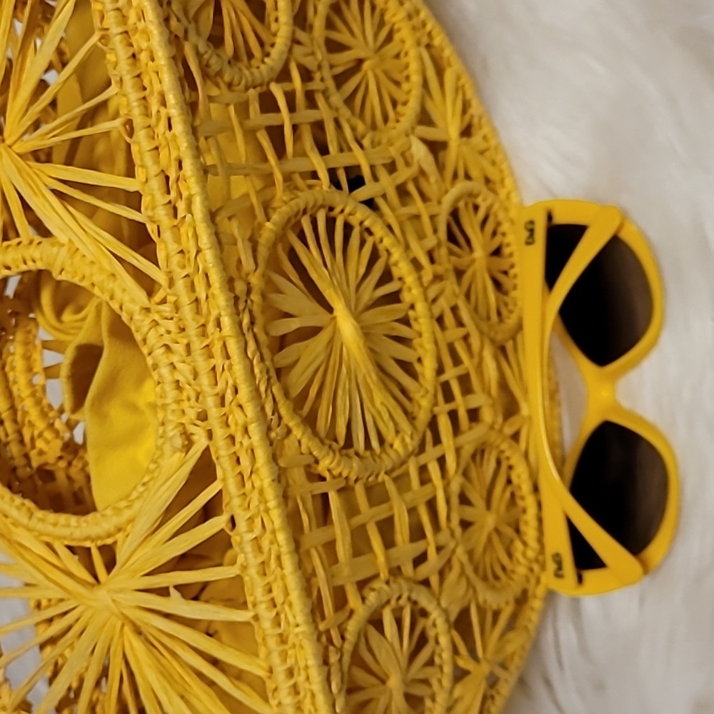 Yellow Woven Handbag - Picture 4 of 4